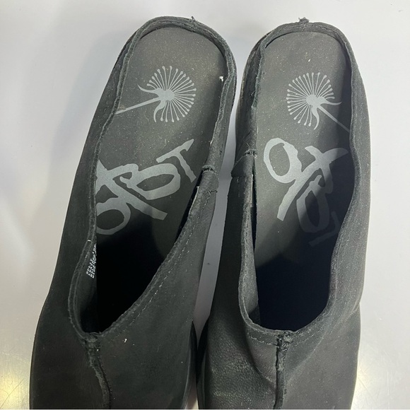 OTBT split black leather clog mules block heel side 10 - Picture 4 of 9